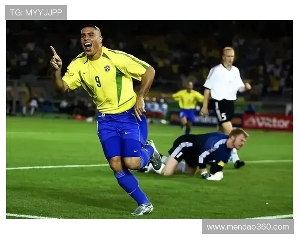 世界杯激情燃烧与历史巨变的背后:探寻足球盛宴中的英雄与传奇